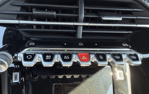 peugeot-2008-1-2-hybrid-145ch-gt-e-dcs6 - 1002954713