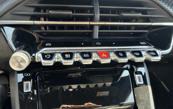 peugeot-2008-1-2-hybrid-145ch-gt-e-dcs6 - 1003124713