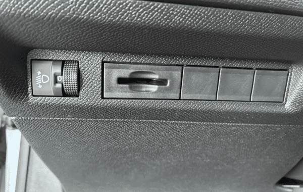 peugeot-308-1-5-bluehdi-130ch-s-s-style-eat8 - 1004164713