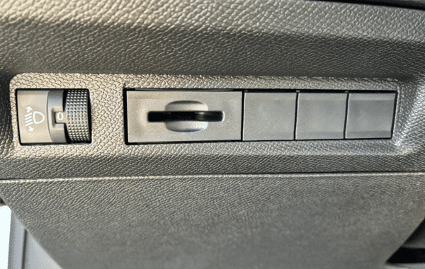 peugeot-308-sw-1-5-bluehdi-130ch-s-s-allure-eat8 - 1004704713