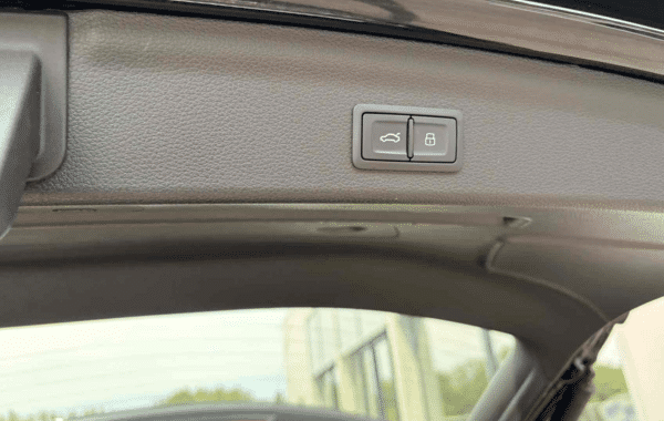 audi-q3-2-0-tdi-150ch-s-line-s-tronic-7 - 1004724713