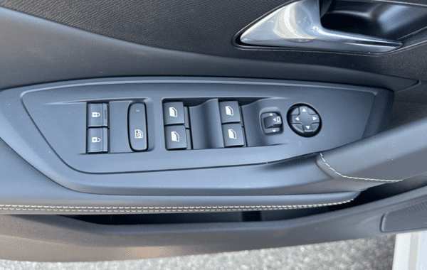 peugeot-308-1-5-bluehdi-130ch-s-s-gt-eat8 - 1005384713