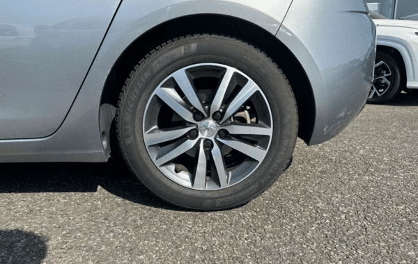 peugeot-308-1-2-puretech-130ch-e6-3-s-s-allure-business - 1005454713