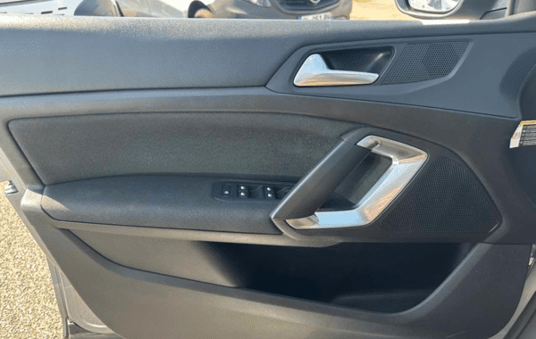 peugeot-308-1-2-puretech-130ch-e6-3-s-s-allure-business - 1005454713
