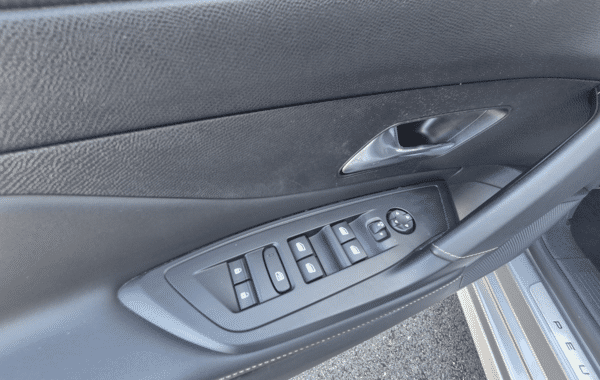 peugeot-308-1-5-bluehdi-130ch-s-s-gt-eat8 - 1005894713