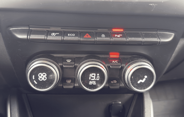 dacia-duster-1-5-blue-dci-115ch-prestige-4x2 - 1007074713
