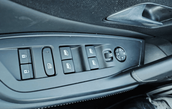 peugeot-308-sw-1-2-hybrid-145ch-gt-e-dcs6 - 1007344713