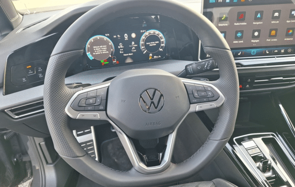 volkswagen-golf-viii-1-5-etsi-evo2-116ch-r-line-edition-dsg7 - 1007424713