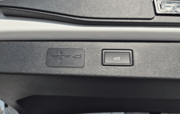 volkswagen-t-roc-1-5-etsi-150ch-r-line-dsg7 - 1007904713