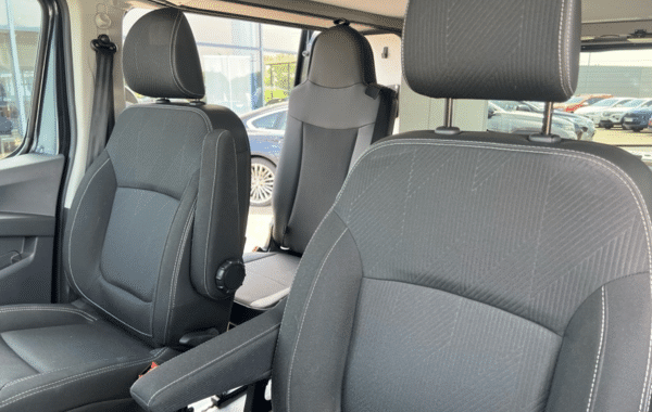 renault-trafic-iii-antilope-2-0-blue-dci-150ch-edc-24 - 1008654713