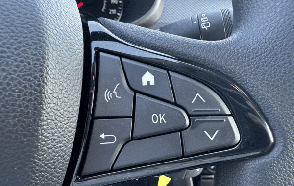 dacia-sandero-1-0-sce-65ch-essential - 1008734713