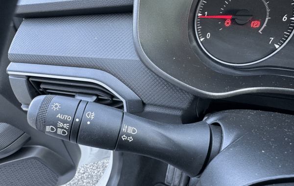 dacia-sandero-1-0-sce-65ch-essential - 1008734713
