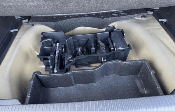 peugeot-2008-1-2-puretech-100ch-s-s-allure - 1008784713