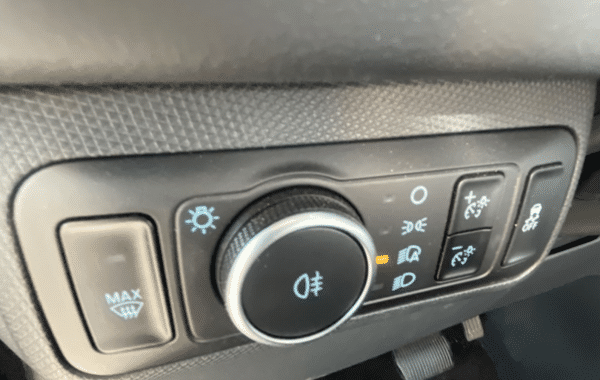 ford-mustang-mach-e-269ch-standard-range-76kwh-mach-e-propulsion - 1009124713