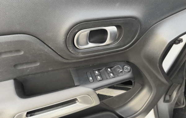 citroen-c5-aircross-bluehdi-130ch-s-s-feel-eat8 - 1009194713