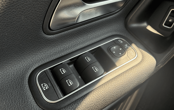 mercedes-classe-a-250-e-160-102ch-business-line-8g-dct-8cv - 1009294713