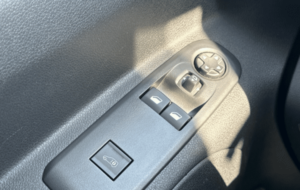 peugeot-partner-m-650kg-bluehdi-100ch-s-s-pack-premium-connect - 1009894713