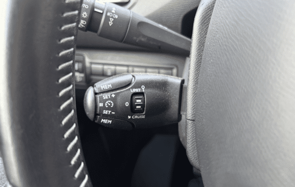 peugeot-308-sw-1-5-bluehdi-130ch-s-s-allure - 1009994713