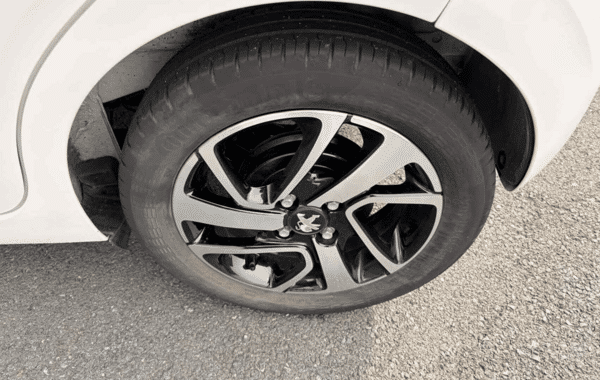 peugeot-108-1-2-puretech-allure-5p - 1010554713