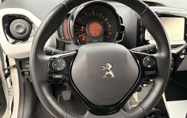 peugeot-108-1-2-puretech-allure-5p - 1010554713