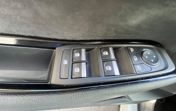 renault-espace-vi-1-2-e-tech-full-hybrid-200ch-esprit-alpine-7-places-24 - 1011264713