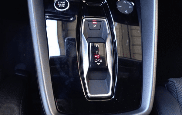 audi-a3-sportback-2-0-tdi-150ch-s-line-s-tronic-7 - 1011274713