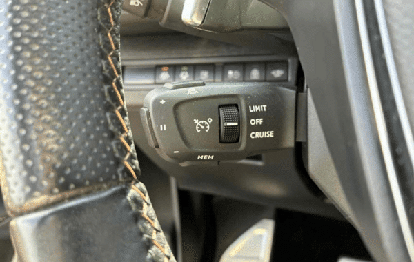 peugeot-3008-hybrid4-300ch-gt-e-eat8 - 1011284713