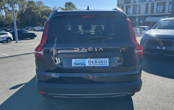 dacia-jogger-1-6-hybrid-140ch-extreme-5-places-24 - 1011464713