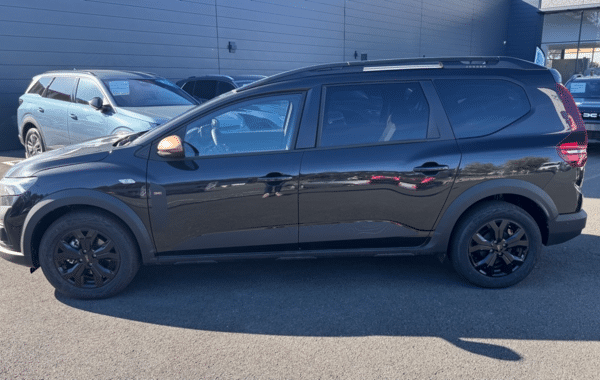 dacia-jogger-1-6-hybrid-140ch-extreme-5-places-24 - 1011464713