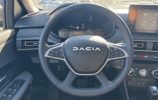 dacia-jogger-1-6-hybrid-140ch-extreme-5-places-24 - 1011464713