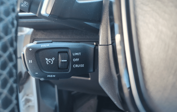 peugeot-3008-1-5-bluehdi-130ch-s-s-allure-pack-eat8 - 1011564713