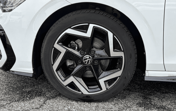 volkswagen-golf-viii-1-5-etsi-evo2-150ch-r-line-dsg7 - 1011864713