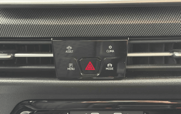 volkswagen-golf-viii-1-5-etsi-evo2-150ch-r-line-dsg7 - 1011864713