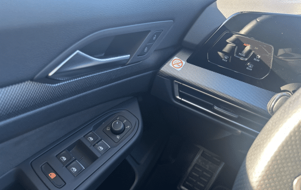 volkswagen-golf-viii-sw-1-5-etsi-evo2-150ch-r-line-dsg7 - 1011884713