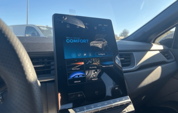 renault-captur-ii-1-8-e-tech-full-hybrid-160ch-techno-26 - 1012384713