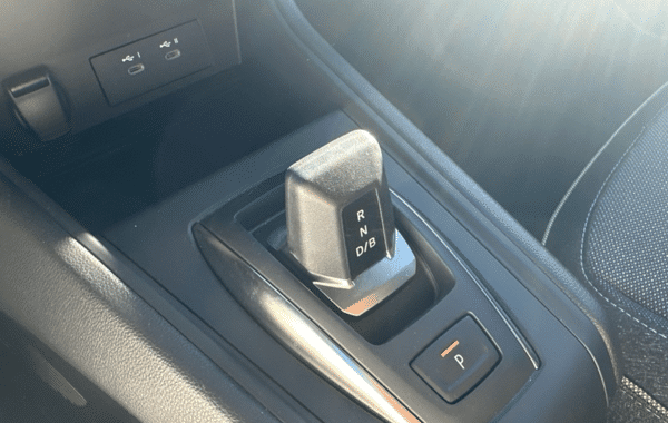 renault-captur-ii-1-8-e-tech-full-hybrid-160ch-techno-26 - 1012384713