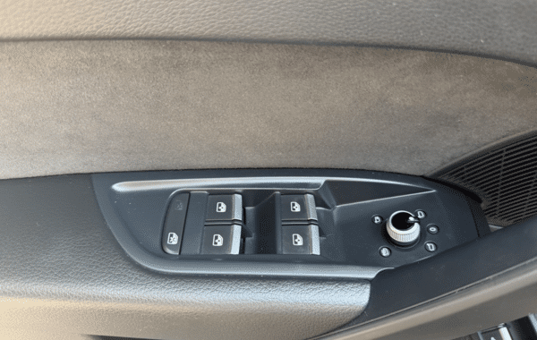 audi-q5-sportback-50-tfsi-e-299ch-s-line-quattro-s-tronic-7 - 1013724713