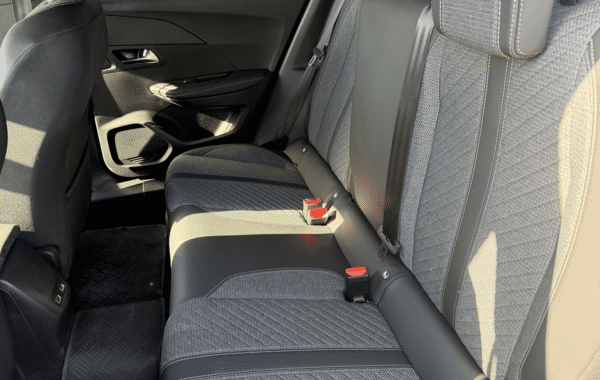 peugeot-2008-1-5-bluehdi-130ch-s-s-allure-eat8 - 1013754713