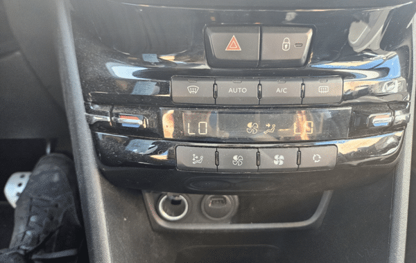 peugeot-2008-1-2-puretech-110ch-e6-c-crossway-s-s-eat6 - 1013874713