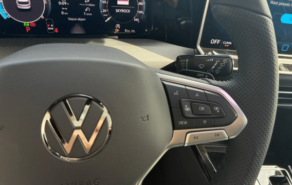 volkswagen-golf-viii-2-0-tdi-150ch-r-line-dsg7 - 1013884713