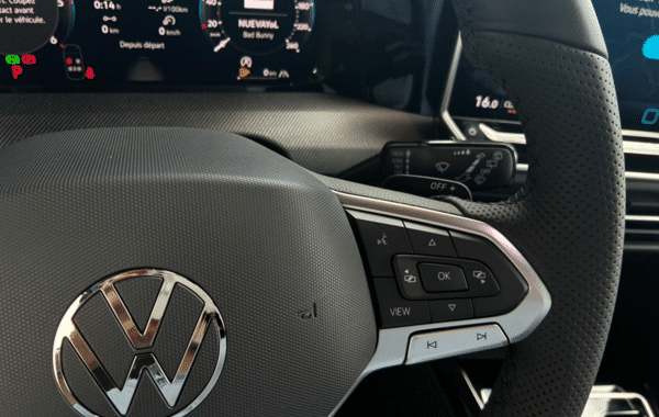 volkswagen-golf-viii-2-0-tdi-150ch-r-line-dsg7 - 1013894713