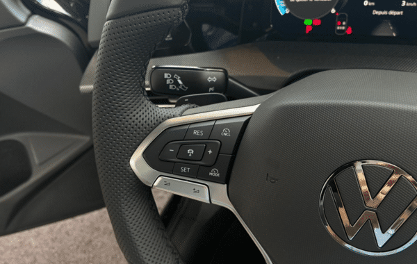 volkswagen-golf-viii-2-0-tdi-150ch-r-line-dsg7 - 1013904713