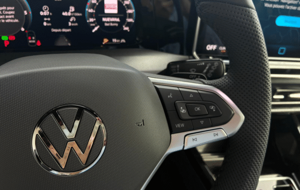 volkswagen-golf-viii-2-0-tdi-150ch-r-line-dsg7 - 1013914713