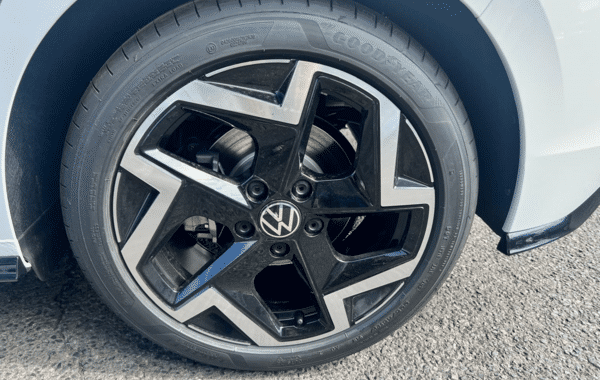 volkswagen-golf-viii-2-0-tdi-150ch-r-line-dsg7 - 1013974713