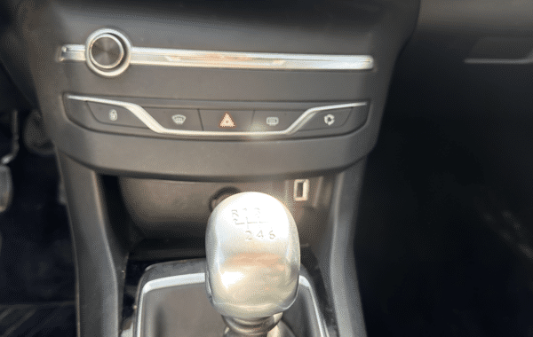 peugeot-308-1-2-puretech-110ch-e6-c-s-s-style - 1014104713