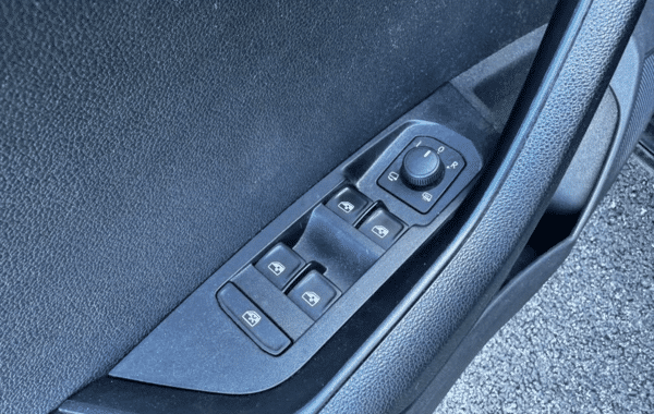 skoda-karoq-1-0-tsi-116ch-ambition-euro6d-t - 1014184713