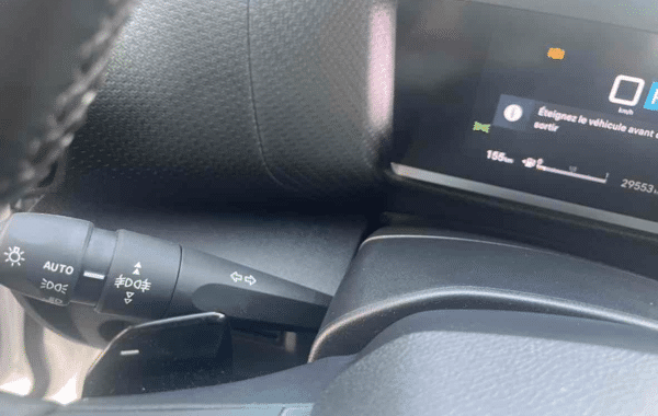 citroen-c4-1-5-bluehdi-130ch-s-s-max-automatique - 1014204713