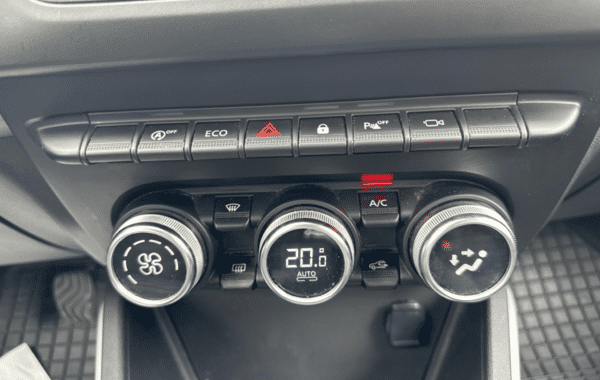 dacia-duster-1-5-blue-dci-115ch-prestige-4x2-20 - 1014374713
