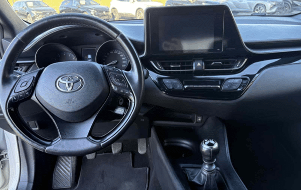 toyota-c-hr-1-2-t-116-distinctive-2wd - 1014854713