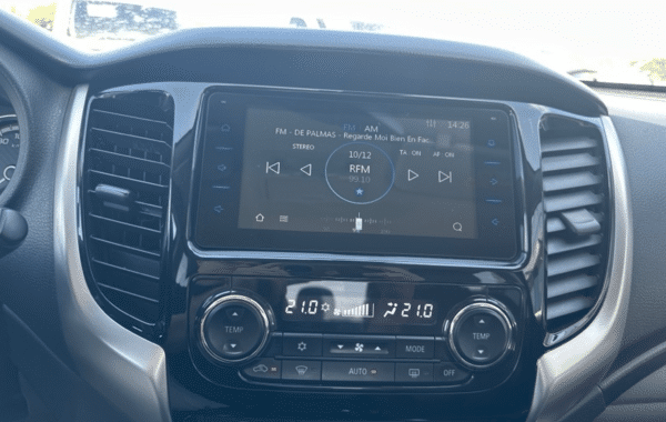 mitsubishi-l200-2-4-di-d-181ch-double-cab-instyle-2018-bva - 1015594713